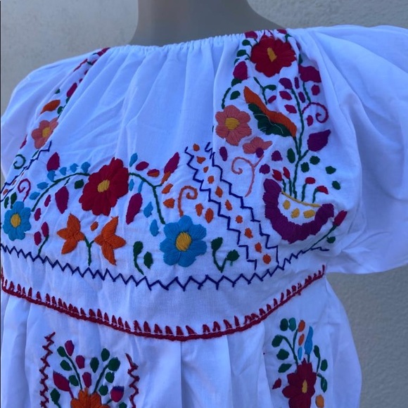 Mexican Embroidery Dress from Oaxaca - Picture 2 of 10